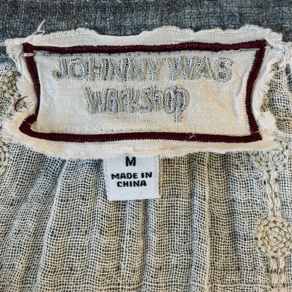 Johnny Was Workshop Gray Cream Embroidered Floral V-Neck Tunic Tassels medium - Picture 2 of 10